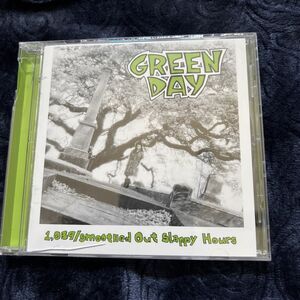 1,039/Smoothed Out Slappy Hours by Green Day (Broken Case)